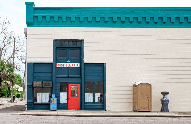 Best Porta potty delivery and setup  in Waterloo, IL